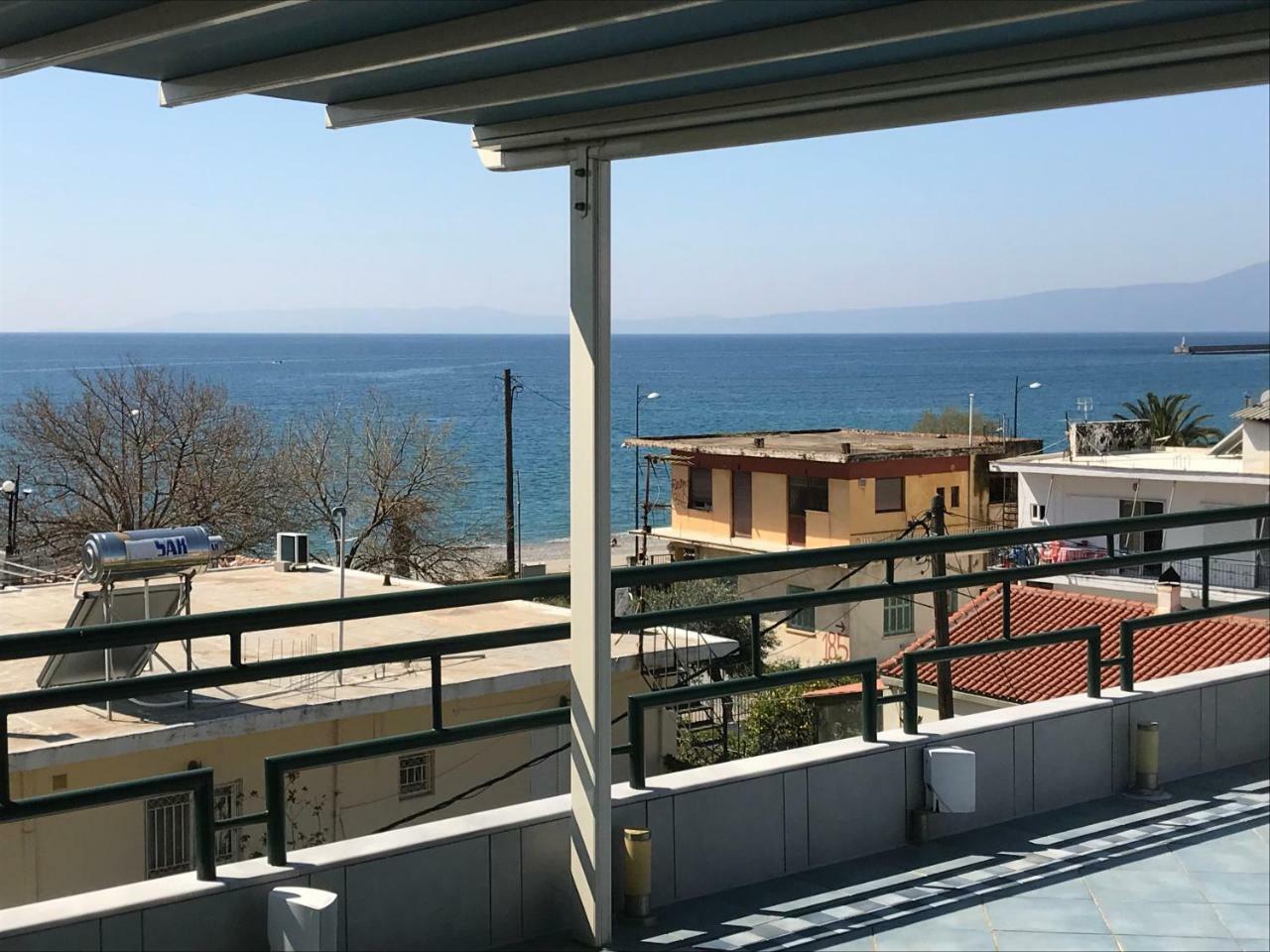 Apartmán Tg Kalamata Beach Studio With Sea View Terrace Exteriér fotografie